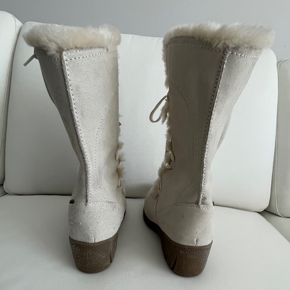 Stylish Suede tall winter boots with slight heal - Picture 3 of 6